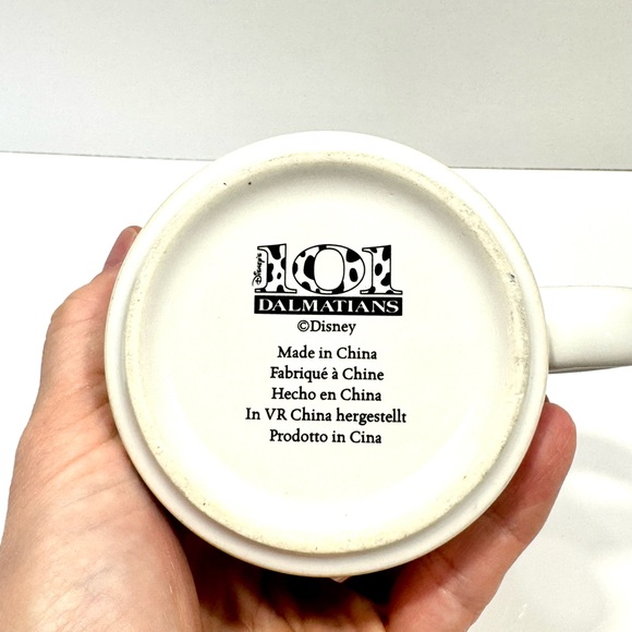 DISNEY 101 DALMATIONS COFFEE MUG - Picture 8 of 9